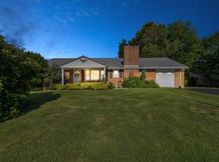 1119 Peacock Rd, Paris, KY 40361