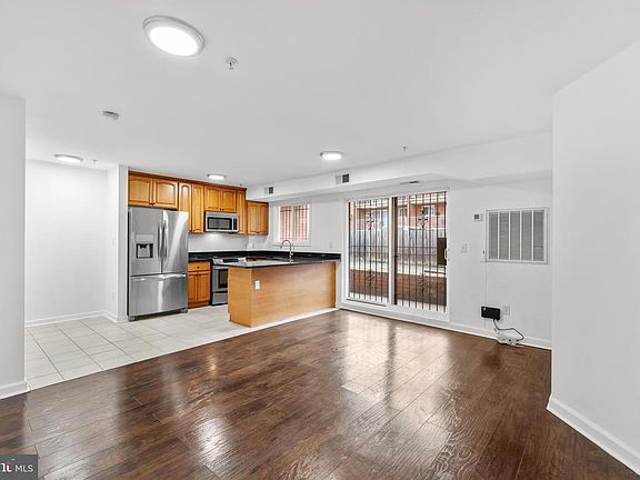 2nd image of 1386 Bryant St NE APT 103