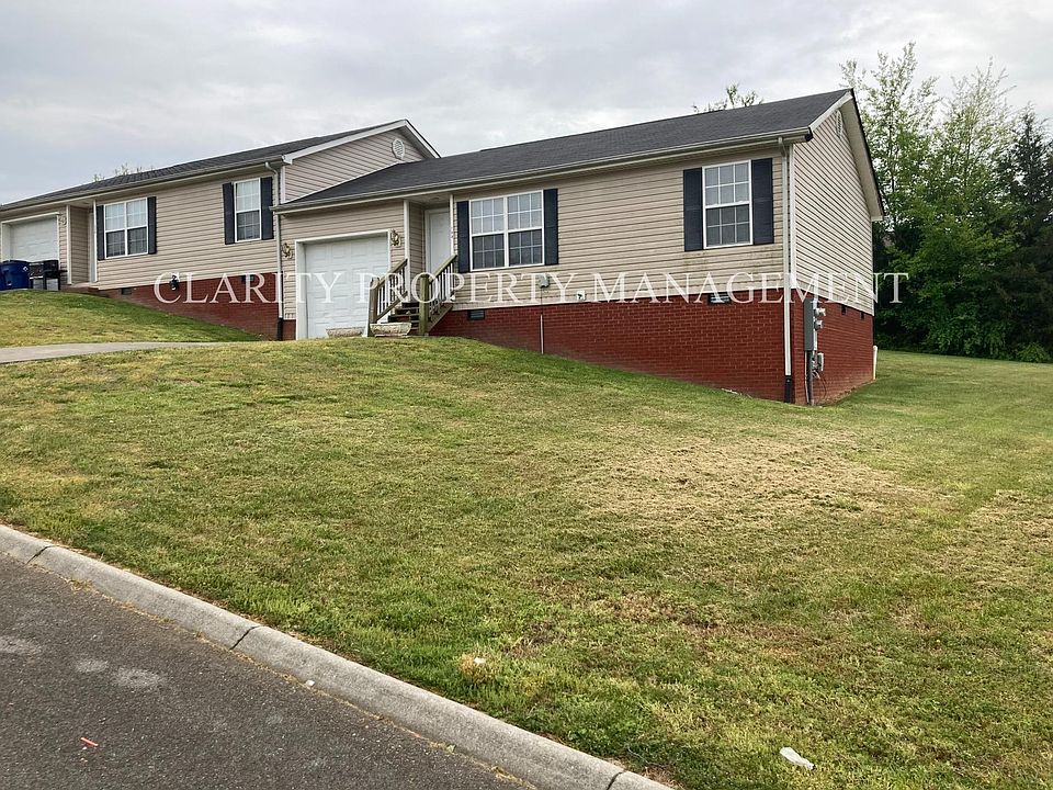 1st image of 132 Ashley Ct NE