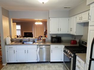 70 Laurelwood Ct, Rockaway, NJ 07866