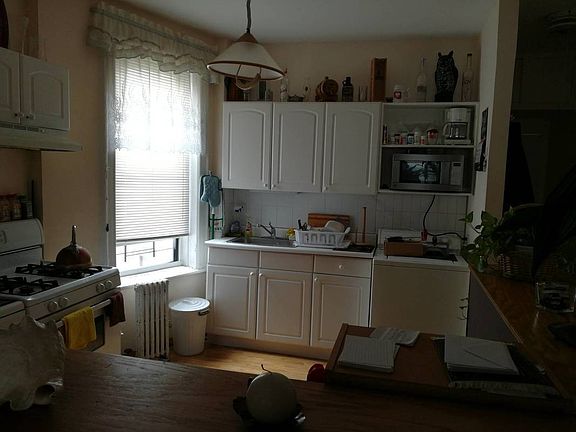 4th image of 1016 57th St APT 6