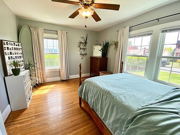 5th image of 314 Bennett St
