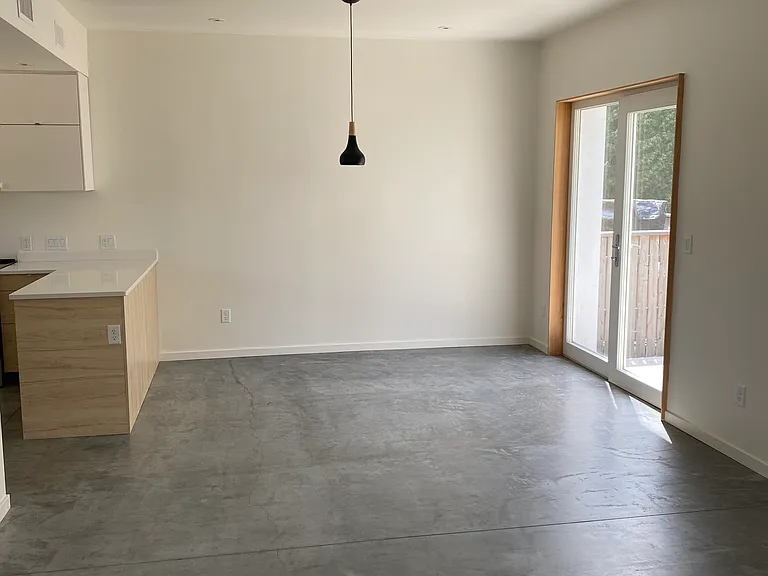 14 Freeman St — Photo 8