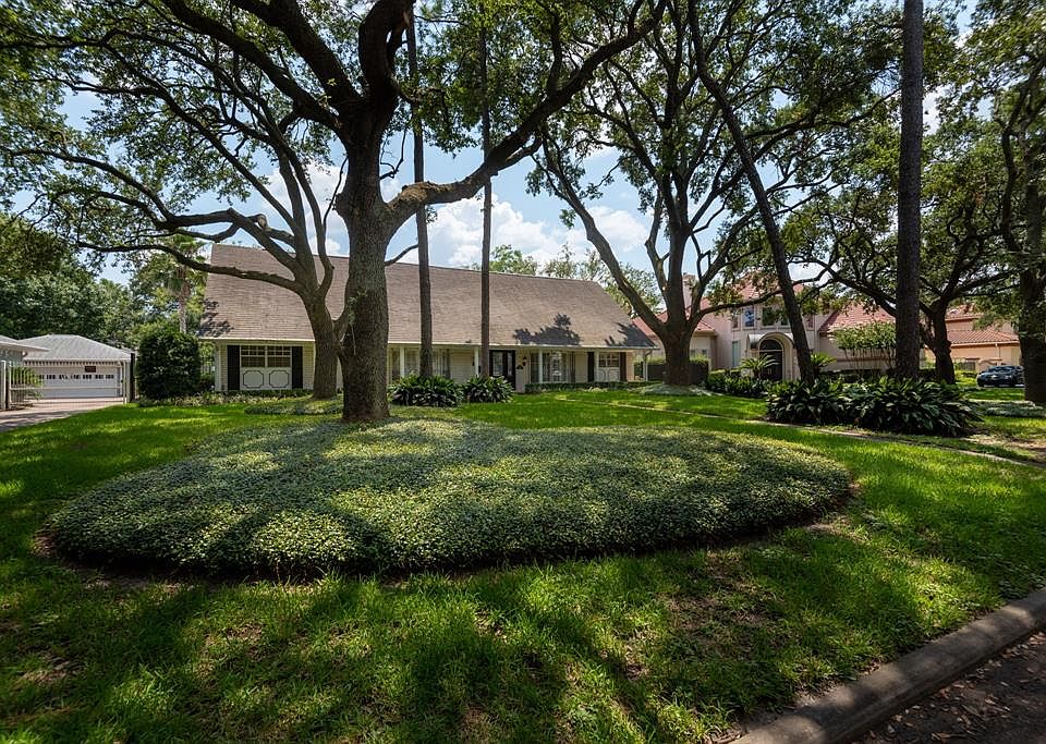 1st image of 5417 Braeburn Dr