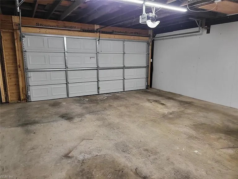 1 Sir Francis Wyatt Pl — Photo 43