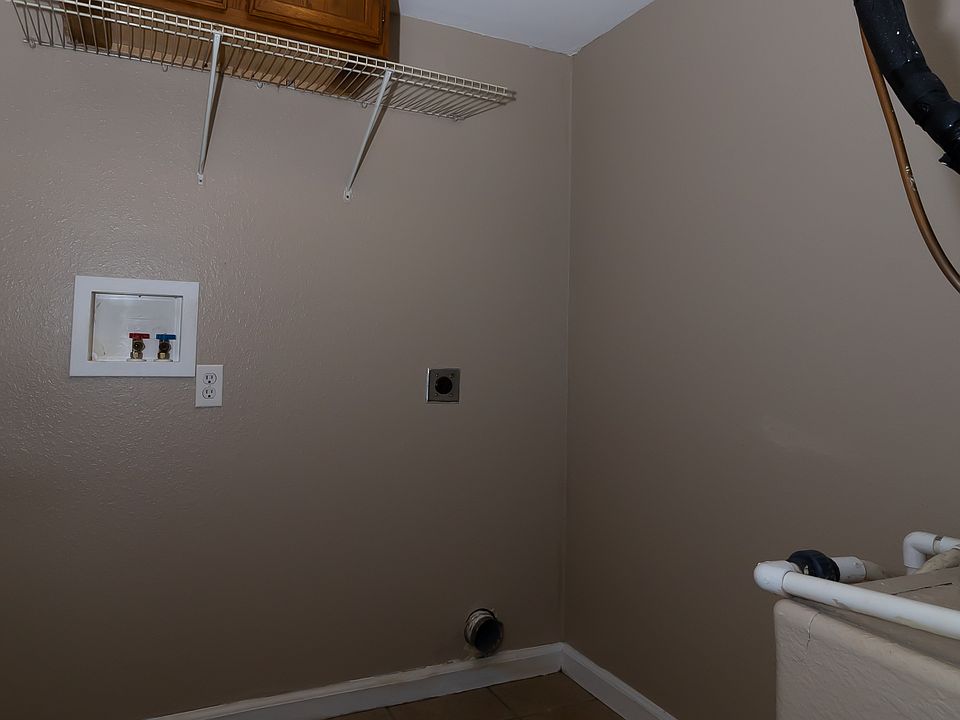 Washer / dryer hookup