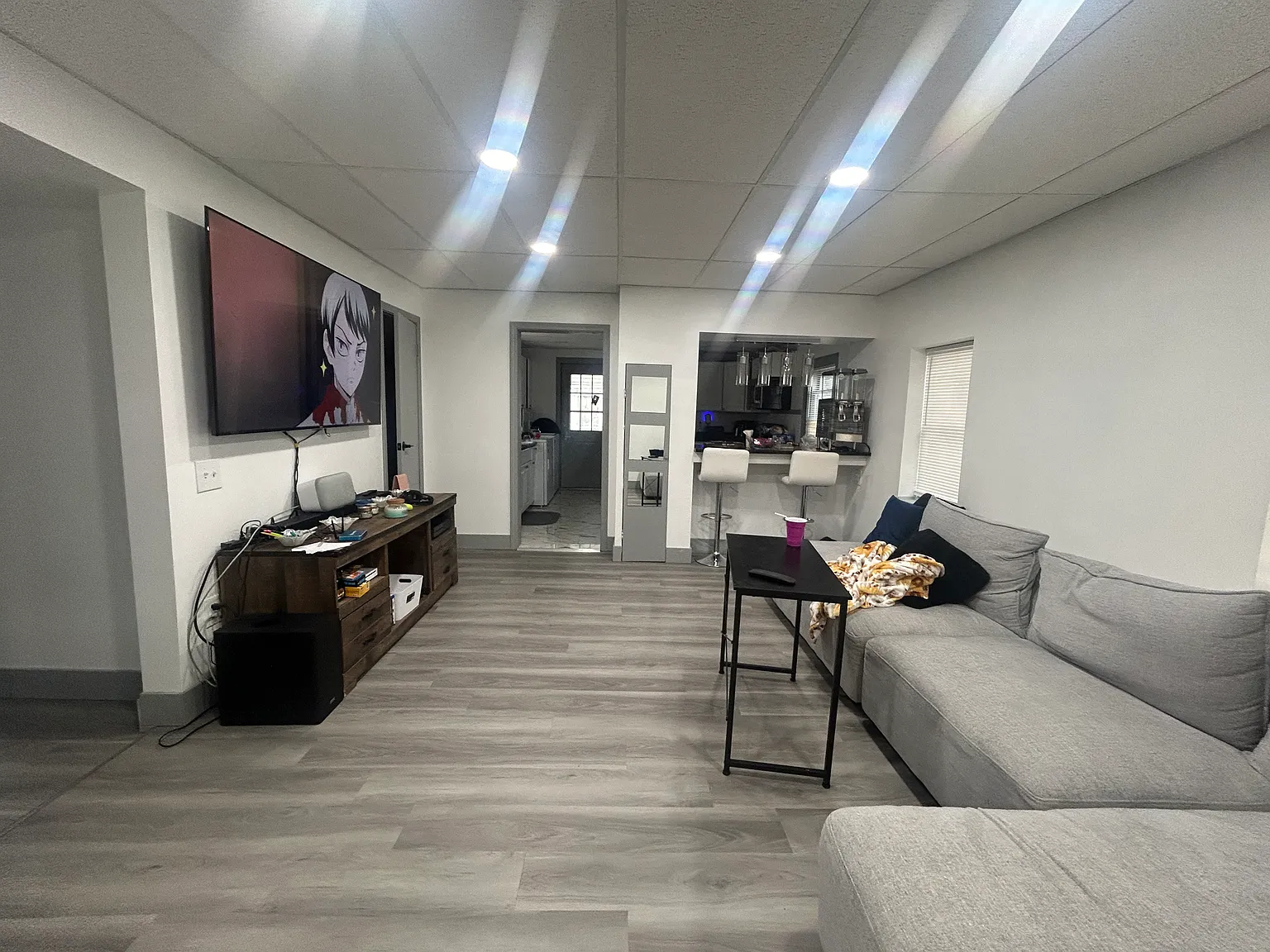 6 bed, 2250 sqft, $4,950 — Photo 1