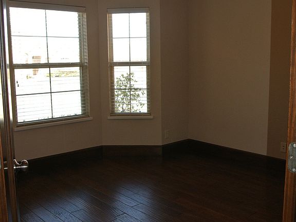 3rd image of 8404 NW 124th Cir