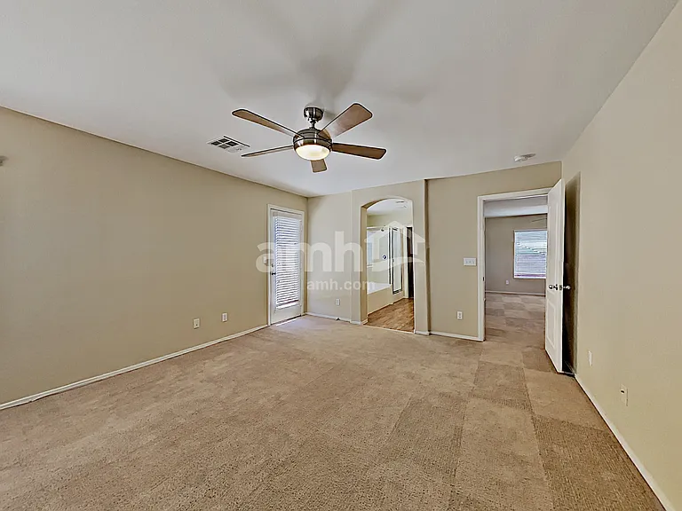 1052 Crescent Falls St — Photo 8