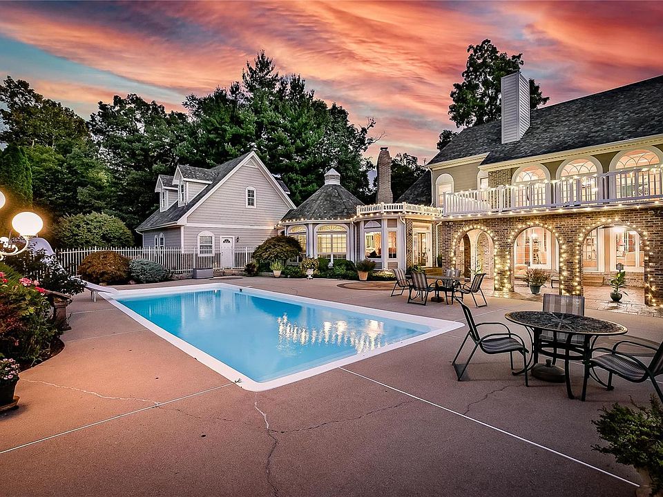 421 Lake Christine Dr, Belleville, IL 62221 Zillow