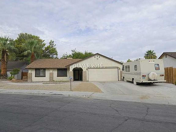 2nd image of 909 Woodbridge Dr