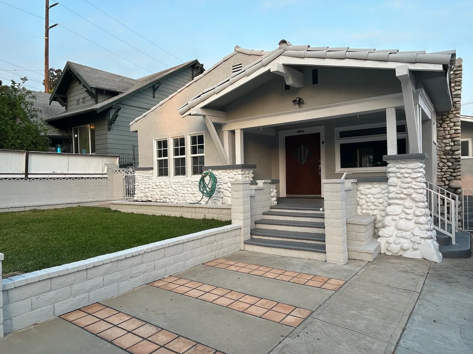 2926 Jeffries Ave — Photo 1