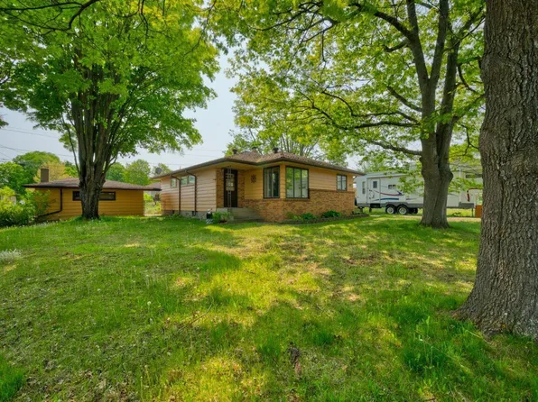 507 Indiana Ave W, Mountain Iron, MN 55741