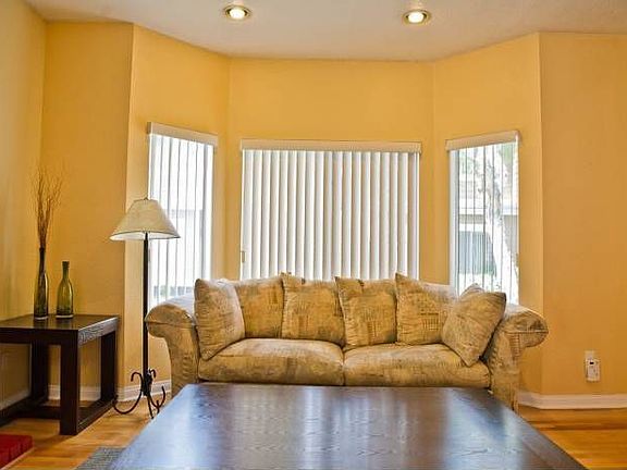 Bright and spacious livin