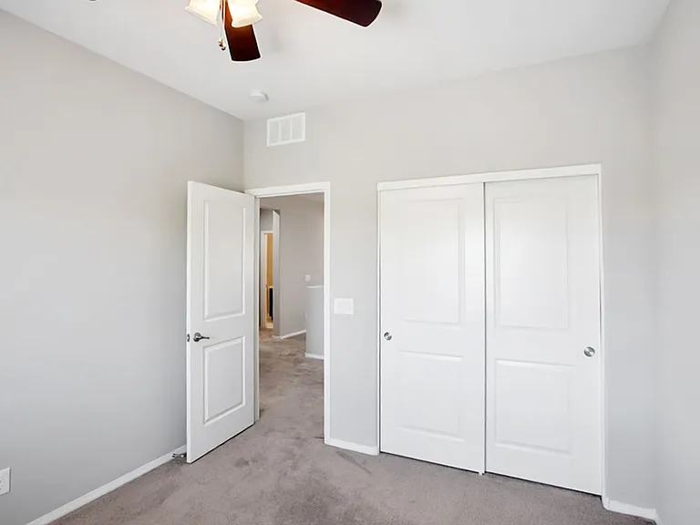 7416 Amesbury St — Photo 19