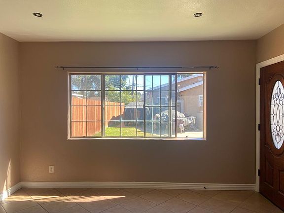 2nd image of 6241 Loma Vista Ave #1-1/2