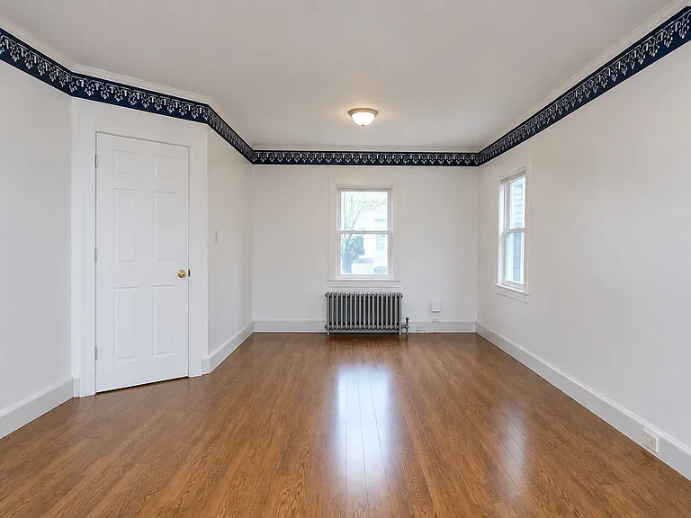 51 Park Ave #1 — Photo 3
