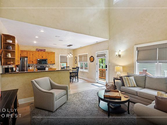 3rd image of 132 Azalea Court