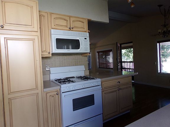 5th image of 150 Delleker Park Dr