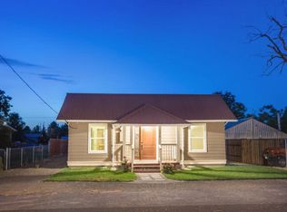 198 3rd St, Touchet, WA 99360