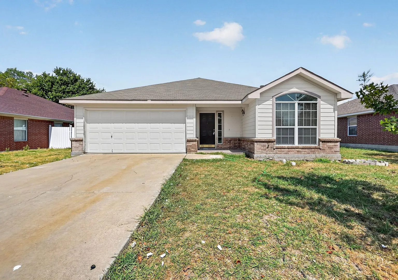 Quaint 3 bedroom, 2 bathroom home in Princeton, TX! Free second month of rent special! — Photo 1