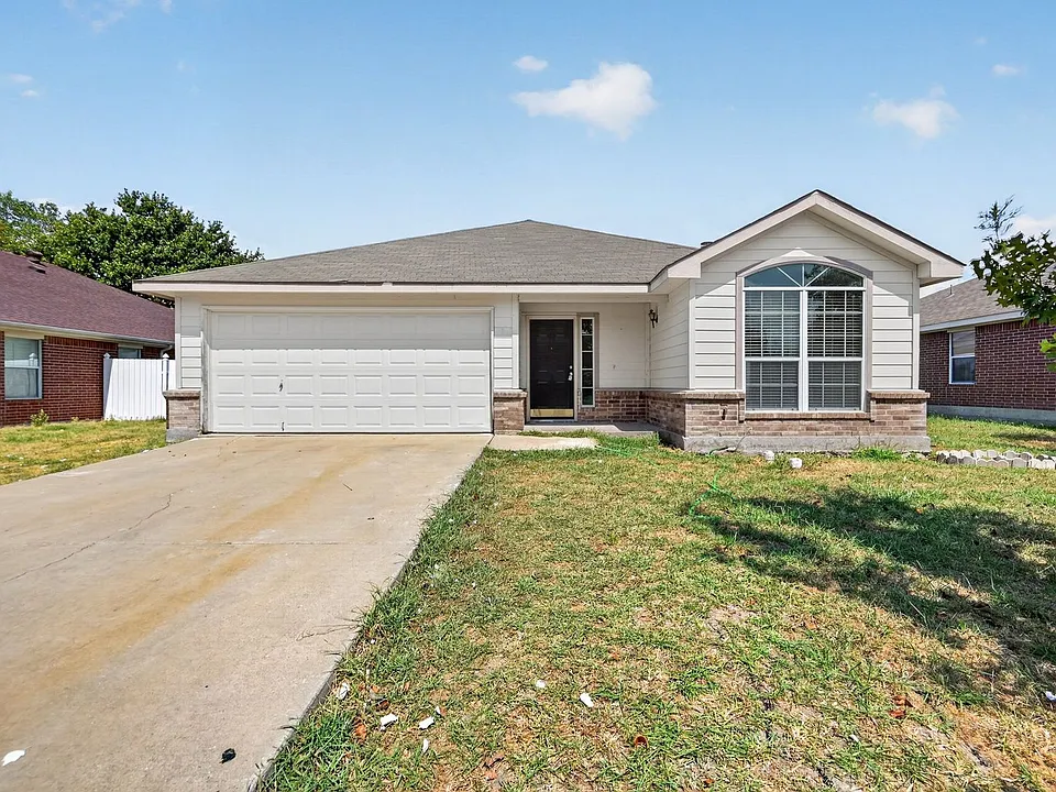 406 Oxford Loop