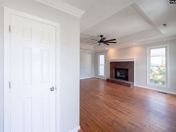3rd image of 153 Courtney Oak Dr