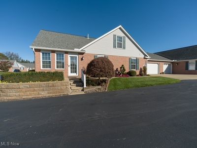 1713 Batavia St NW, Uniontown, OH, 44685