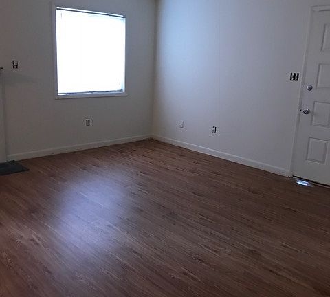 4th image of 26 Copeland Ln APT D