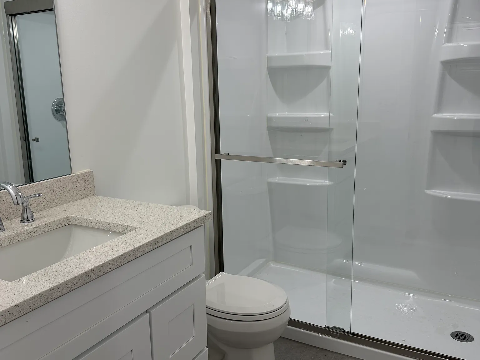 3 bed, 1800 sqft, $1,900 — Photo 4