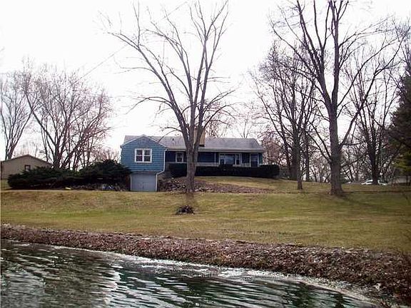 4th image of 651 Russell Lake East Dr
