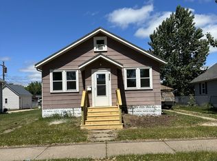 1611 Green Bay St, La Crosse, WI 54601
