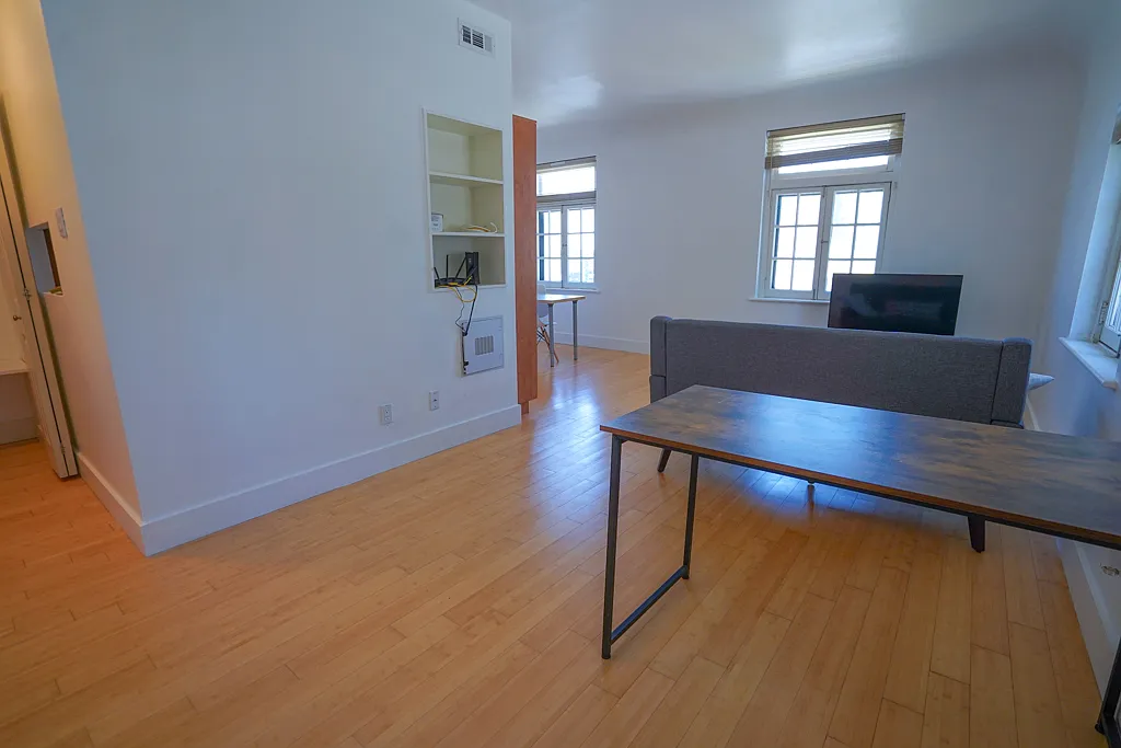 1 bed, 700 sqft, $1,395 — Photo 2