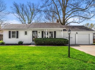 7721 W 95th Ter, Overland Park, KS 66212
