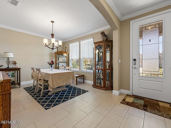 3rd image of 2900 LAS CALINAS Boulevard