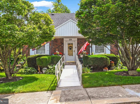 239 N 3rd St, New Freedom, PA 17349