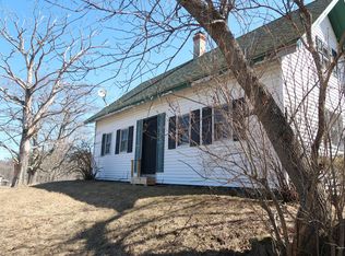 304 Coopers Mills Rd, Windsor, ME 04363