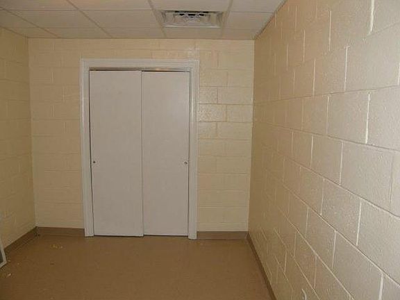 3rd image of 2312 Reservoir Ave APT C