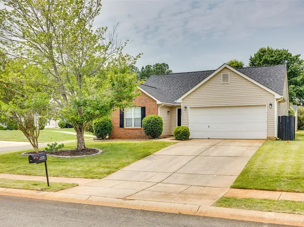 16228 Circlegreen Dr, Charlotte, NC 28273