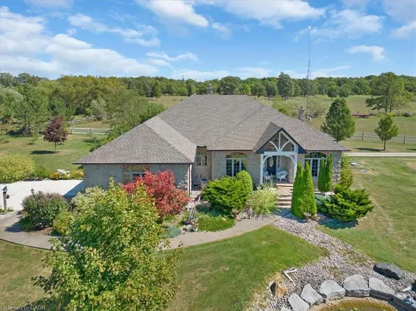 1945 Abingdon Rd, West Lincoln, ON L0R 1E0