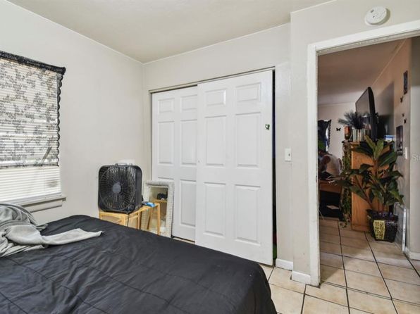 tampa-florida-444513852 picture