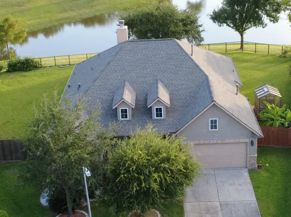 2714 White Falls Dr, Pearland, TX 77584
