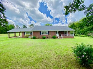 5765 E Courthouse Rd, Crewe, VA 23930