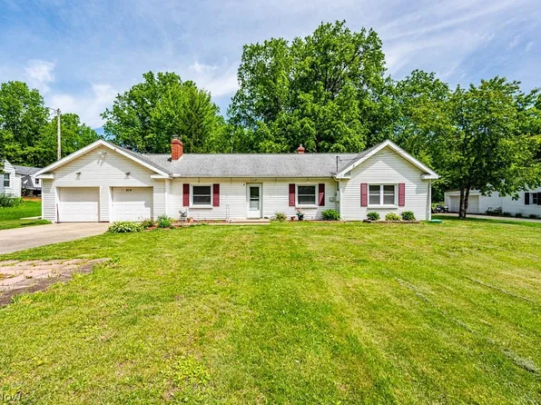 2279 Reeves Rd NE, Warren, OH 44483