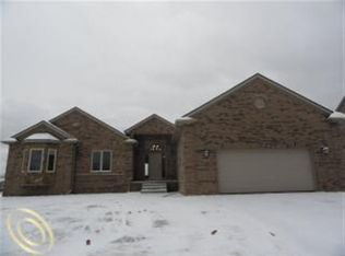 2182 E Shr, Rochester Hills, MI 48307