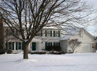 6 Kingsley Cir, Fairport, NY 14450