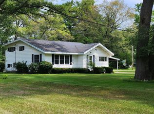 2810 E McMillan Rd, Muskegon, MI 49445