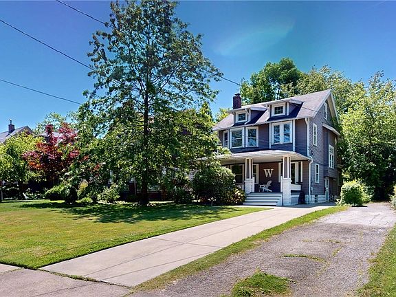 2nd image of 17437 Clifton Blvd