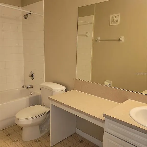 1325 Washington Palm Loop — Photo 6