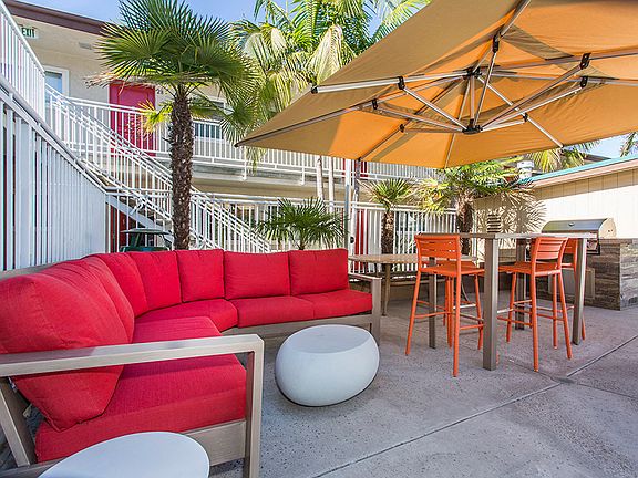 4th image of 5550 Balboa Arms Dr APT 31